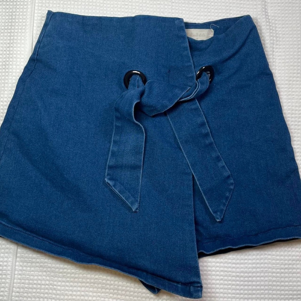 Altered state Blue denim mini skort with tie detail Size M